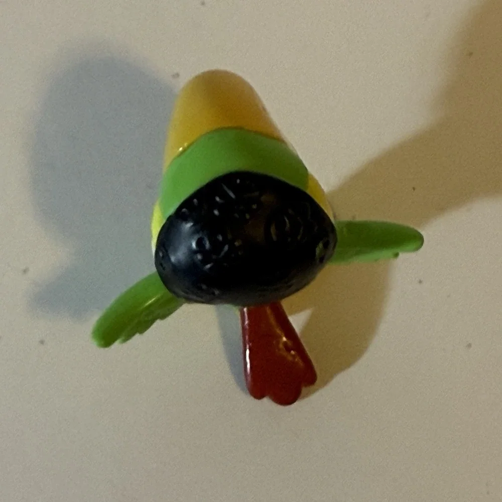 Disney Skully Parrot Figure Jake and the Neverland Pirates 1.25 Inches Tall Mini